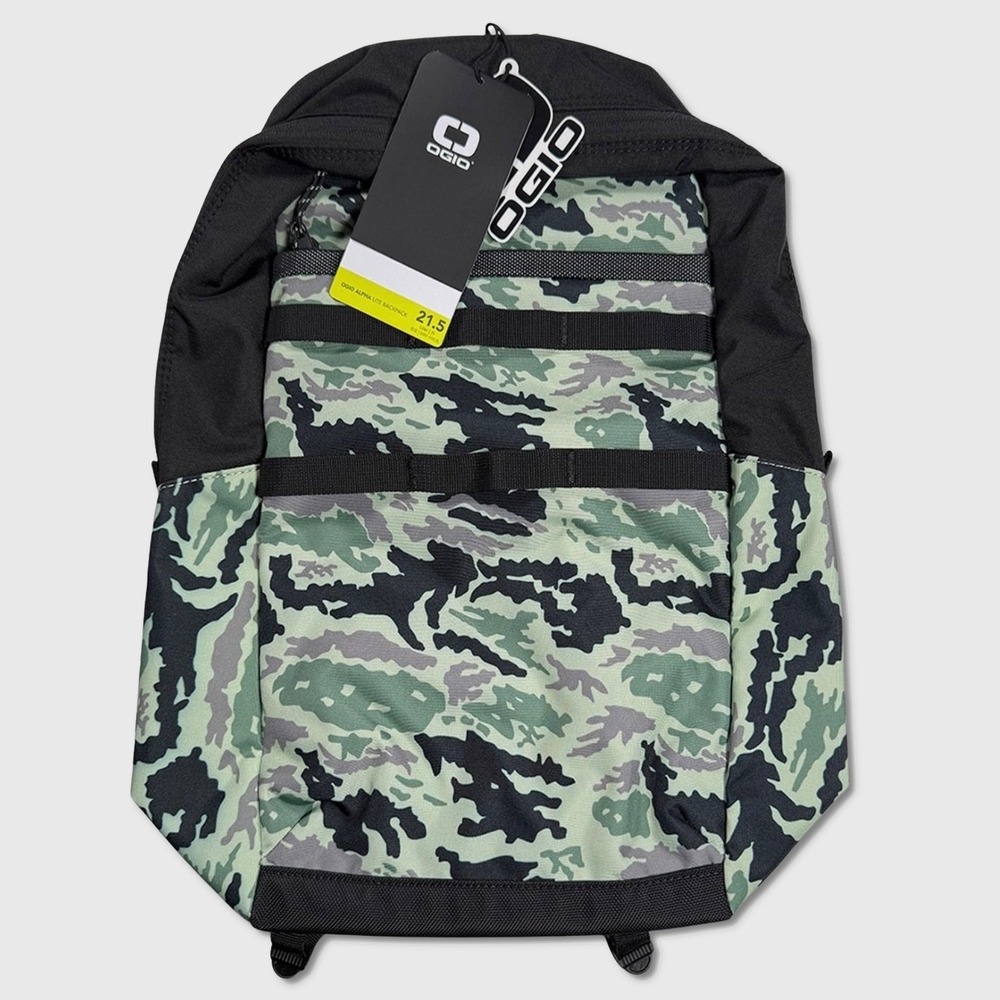 OGIO Alpha Lite Convoy Backpack‎ - NWT 21 Liter Camo / Black - #48826-GAR